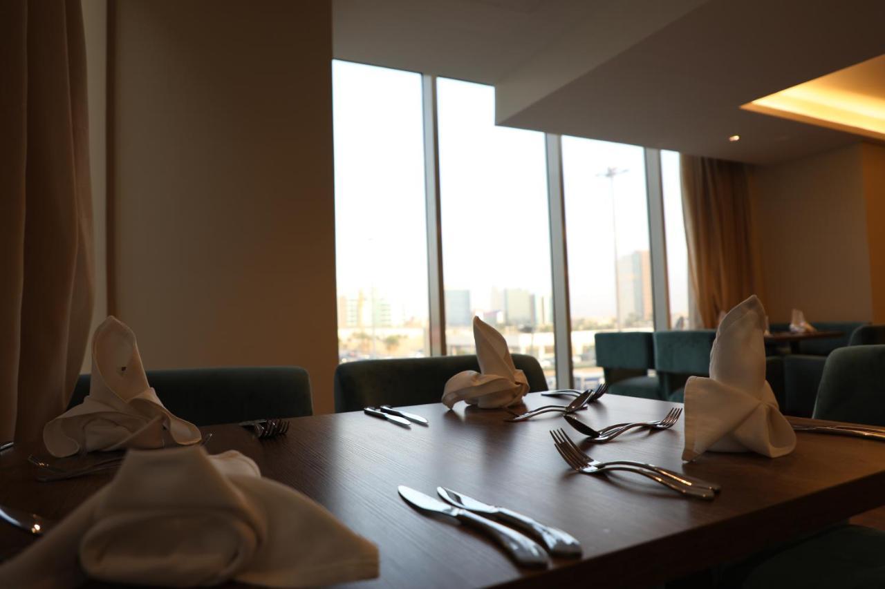 Hdb Financial District Hotell Riyadh Exteriör bild